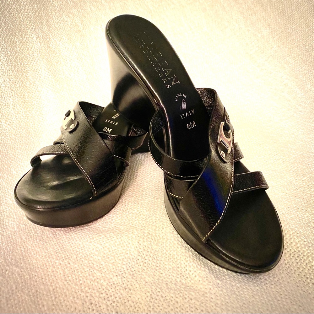 Italian Shoemakers - Wedge Sandals - Black